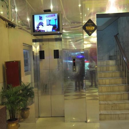 Hotel Oyo Premium Railway Station Patna Patna  Exterior foto