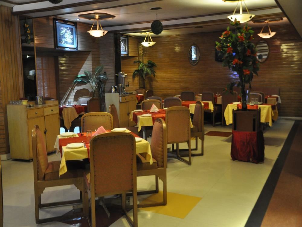 Hotel Oyo Premium Railway Station Patna Patna  Exterior foto